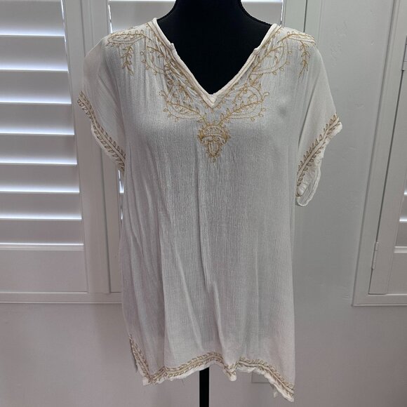 Cream Top w/ Gold Embroidery (M) - Picture 1 of 4